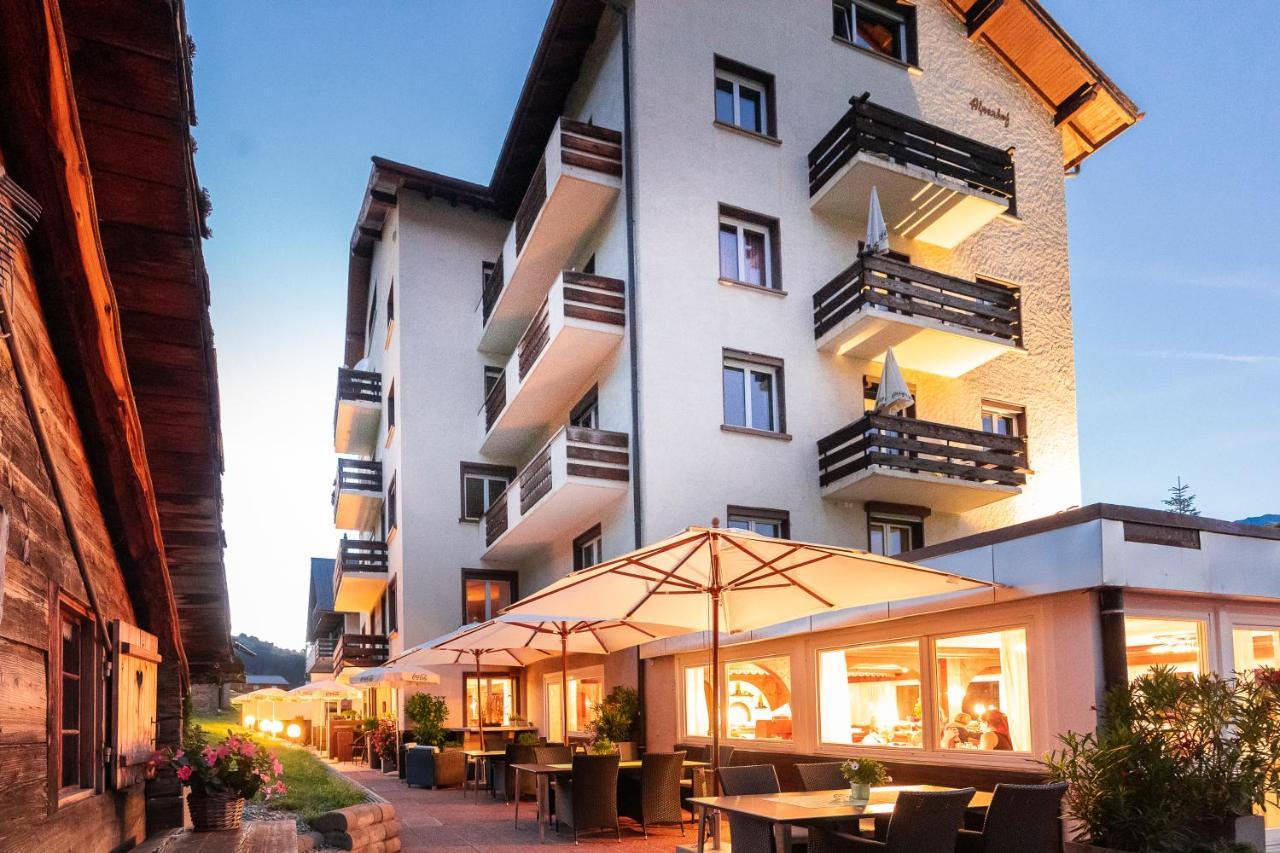 Hotel Alpenhof Unterbäch Esterno foto