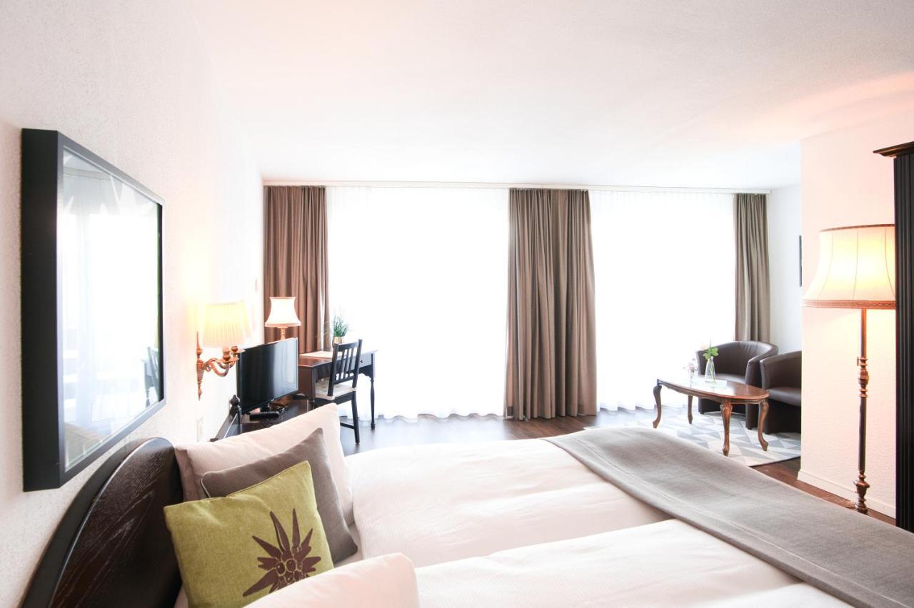 Hotel Alpenhof Unterbäch Esterno foto